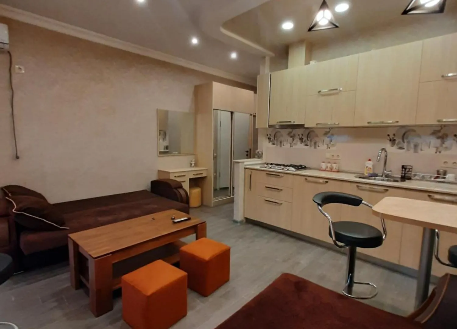 Cozy Apartment In 50 Meters To The Beach Batumi